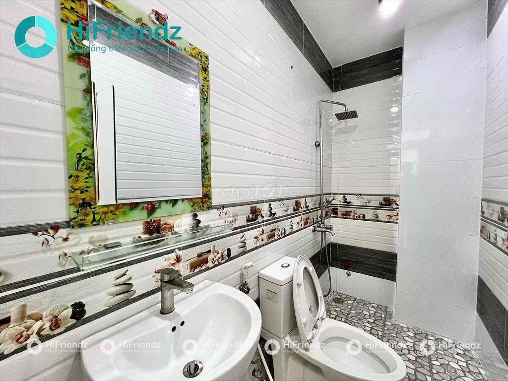 Rent the window balcony with a cool full interior
