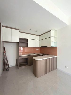We'll rent out the Victoria Village. Two bedrooms with air conditioning. Right now, new full.