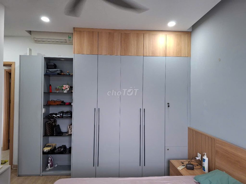 Rent apartment emeral, interior view, 71 m2 bedrooms plus 2 toilets, full interior.