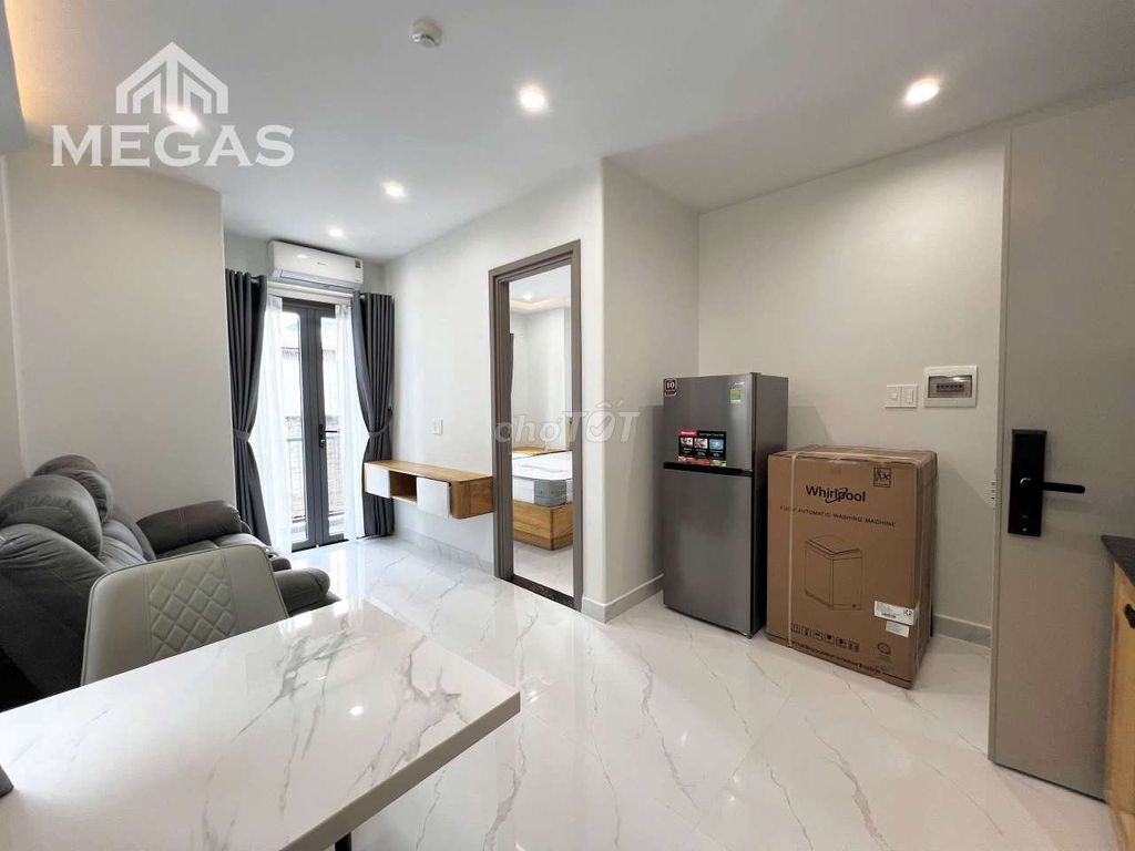 Rent a new bedroom - a balcony - near the new T11026.
