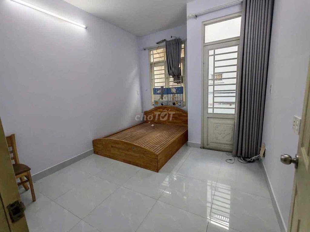 To rent the whole house off the market.