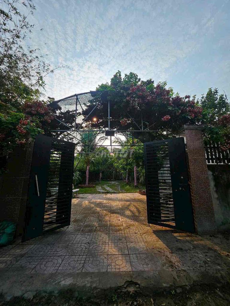 Rent a garden house and pool Củ Chi