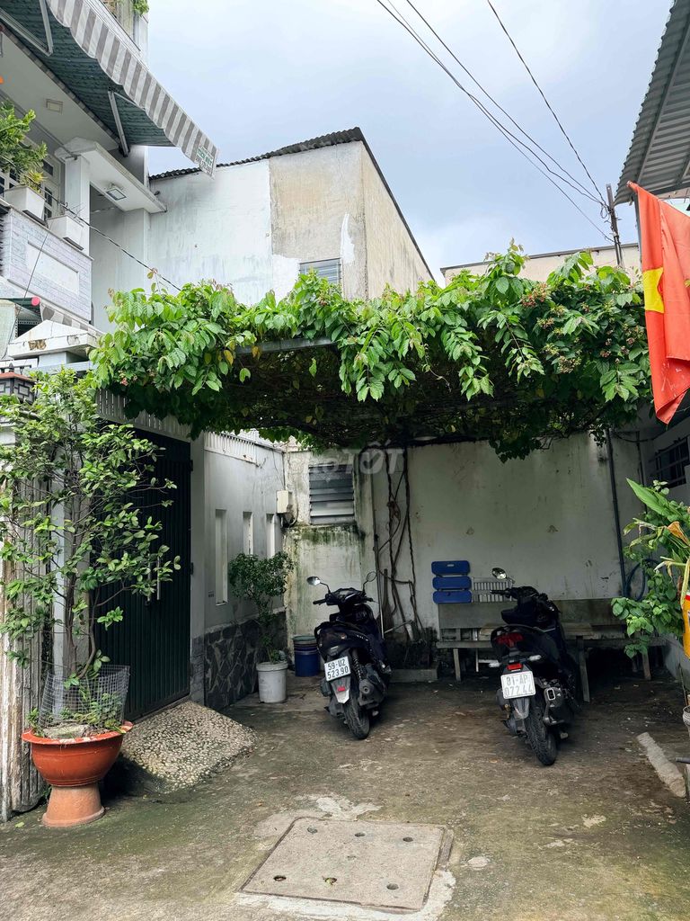 Bà Điểm root house - 5 bedroom - 4 stories