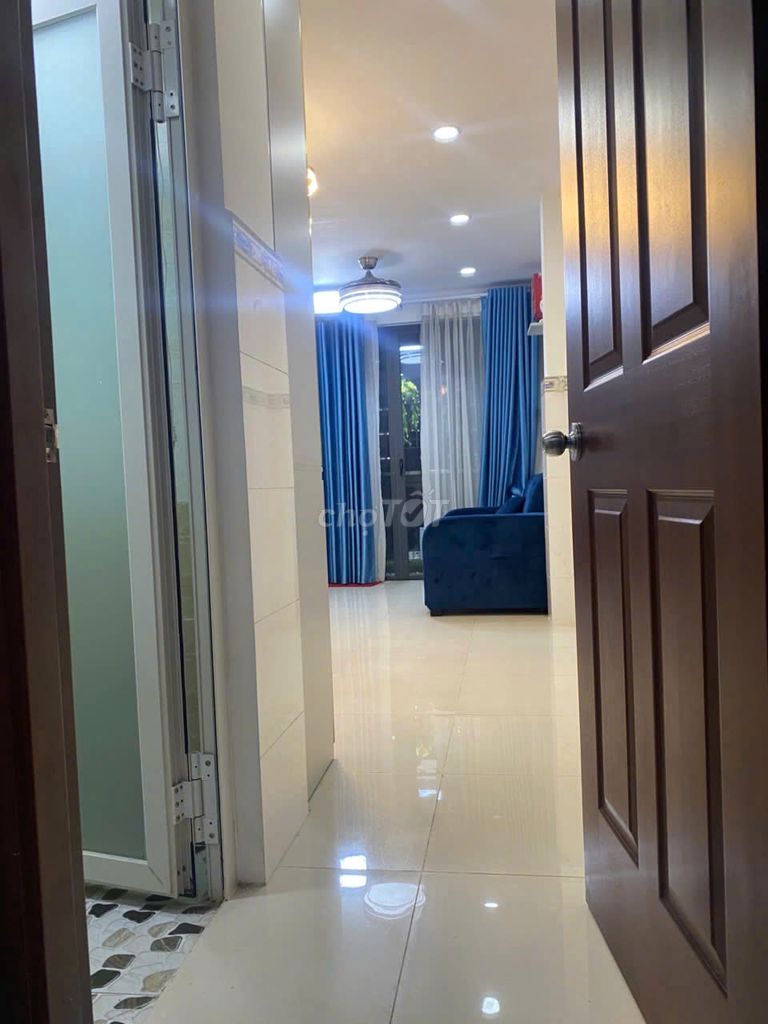 Rent a Trần Tuấn Khải cash house, county 5-- 25 million a month.