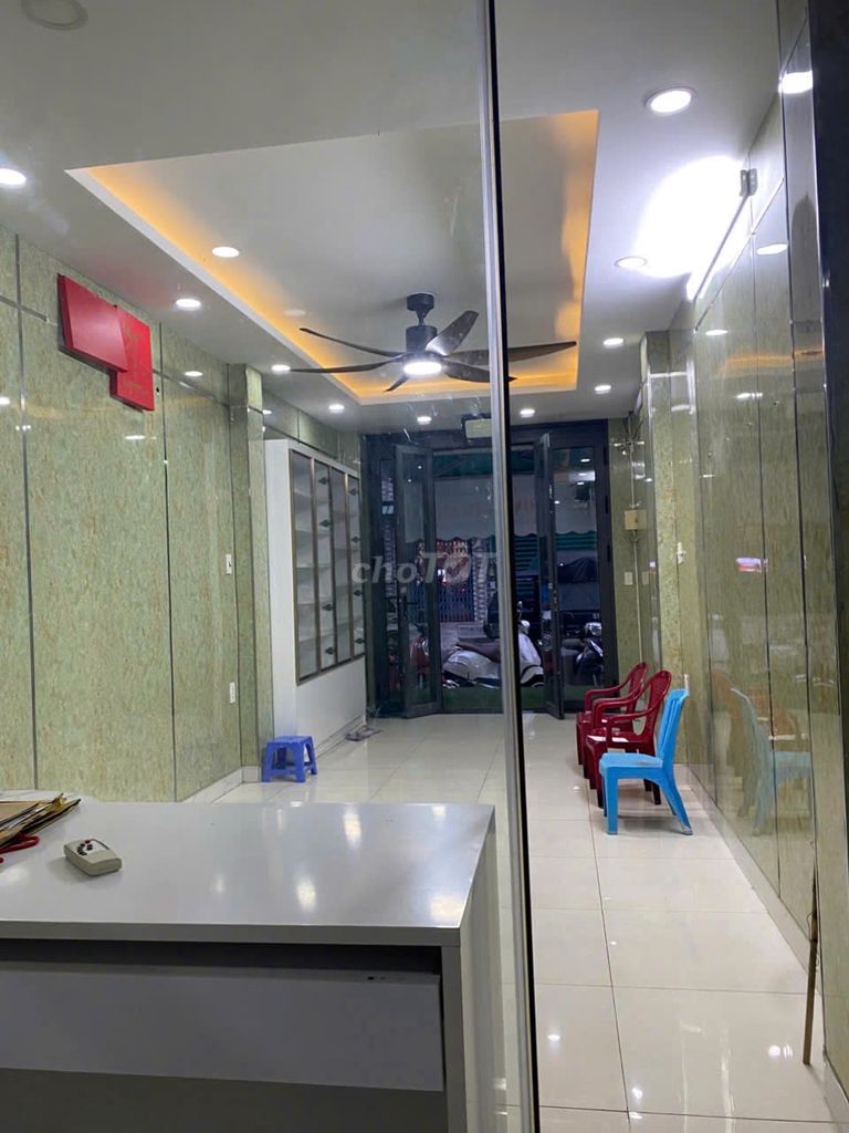Rent a Trần Tuấn Khải cash house, county 5-- 25 million a month.