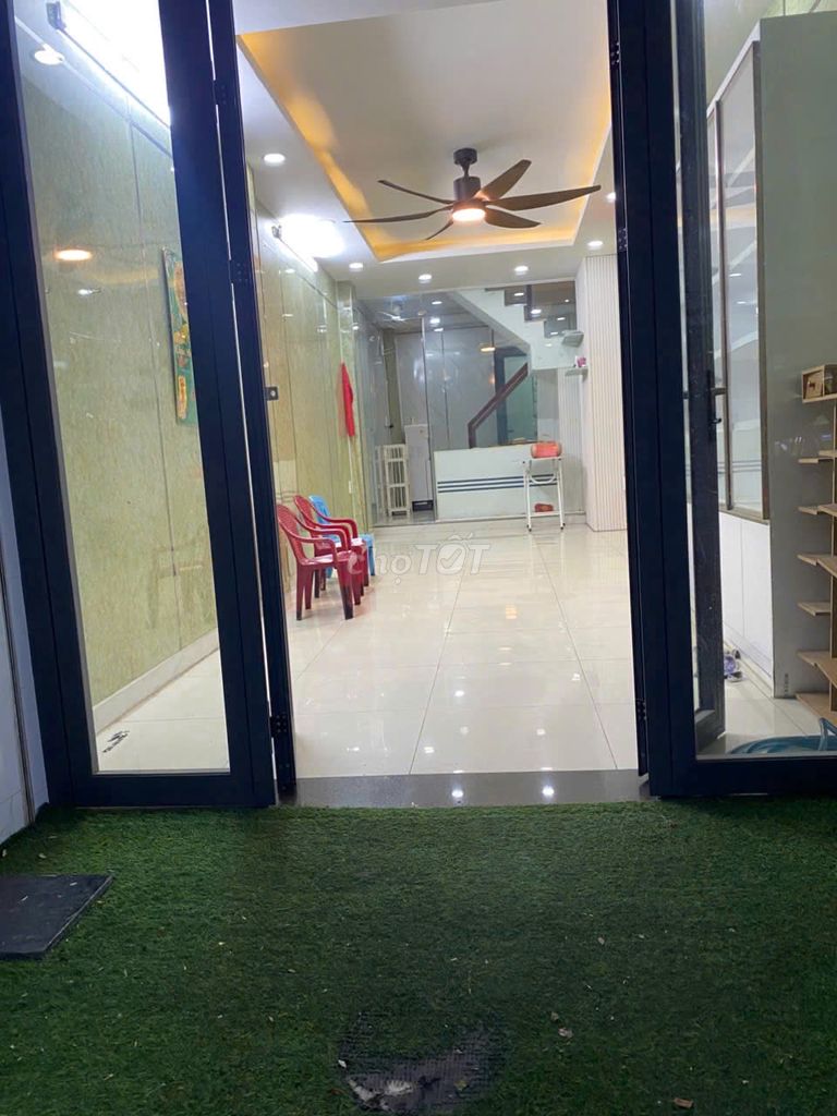Rent a Trần Tuấn Khải cash house, county 5-- 25 million a month.
