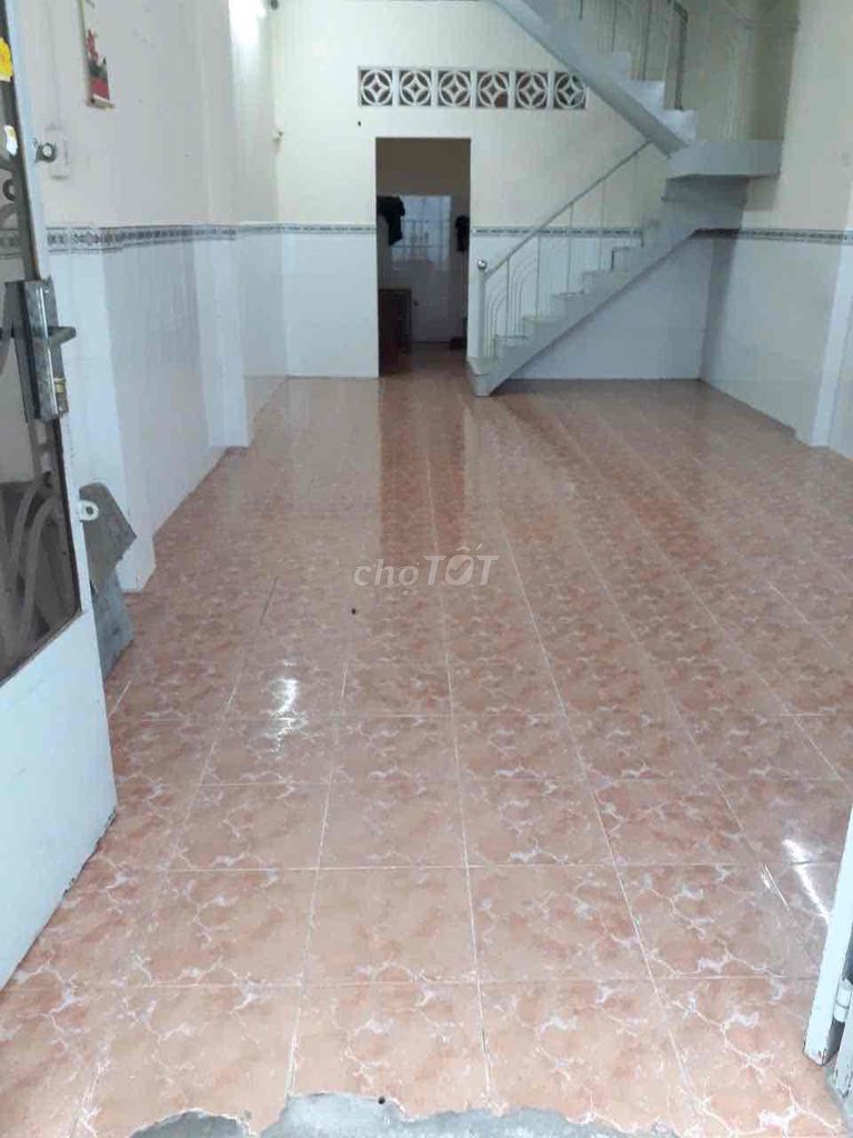 Rent a nice apartment, 4x10. 2nd floor. 10 million.