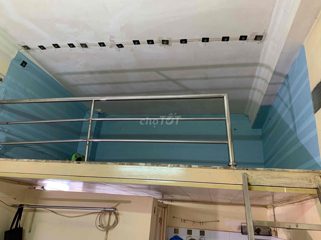 Rent room for the New Shun Export Department