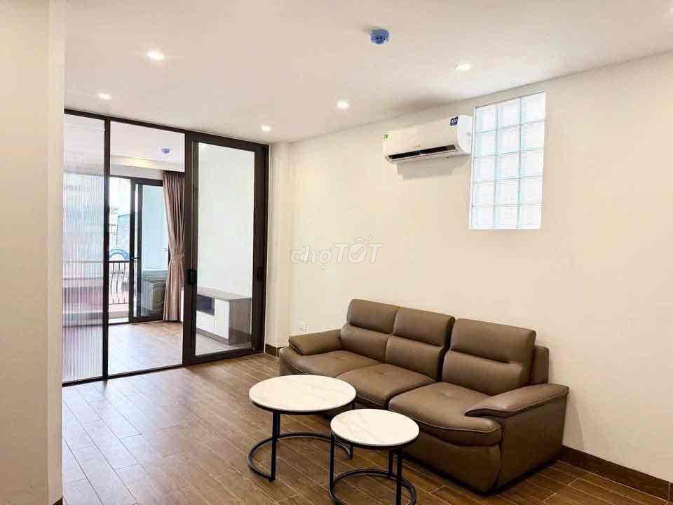 Rent a balcony apartment 35 meters down at Tân Định full interior district 1