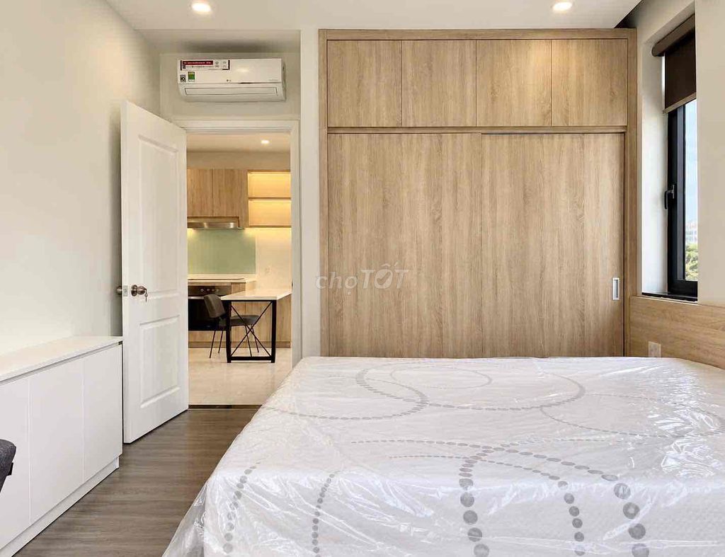 apartment one senior bedroom full of good services near metro move in now