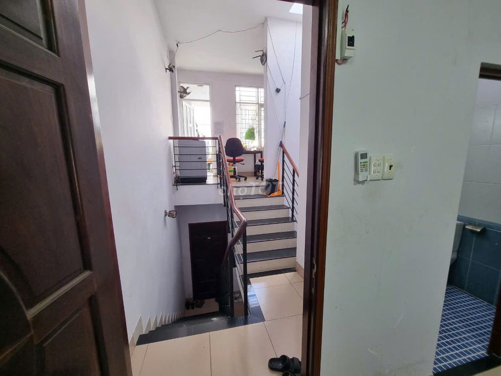 root + real picture + full interior + sky door