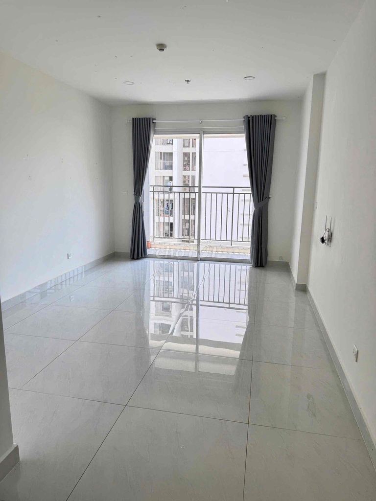 We'll rent the op Sunrise Riverside 35 meters 2 curtains, the air conditioning 7 million5 in a row.