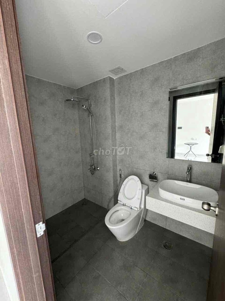 We'll rent the op Sunrise Riverside 35 meters 2 curtains, the air conditioning 7 million5 in a row.