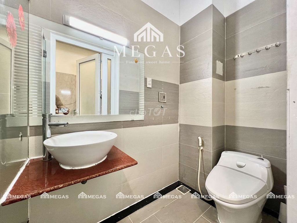 Rent a balcony apartment 38 M2 near the turtle lake in January26.
