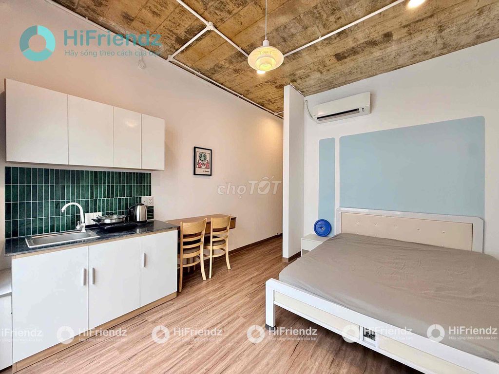 Studio large window - Full interior - near Tan Son Nhut Airport