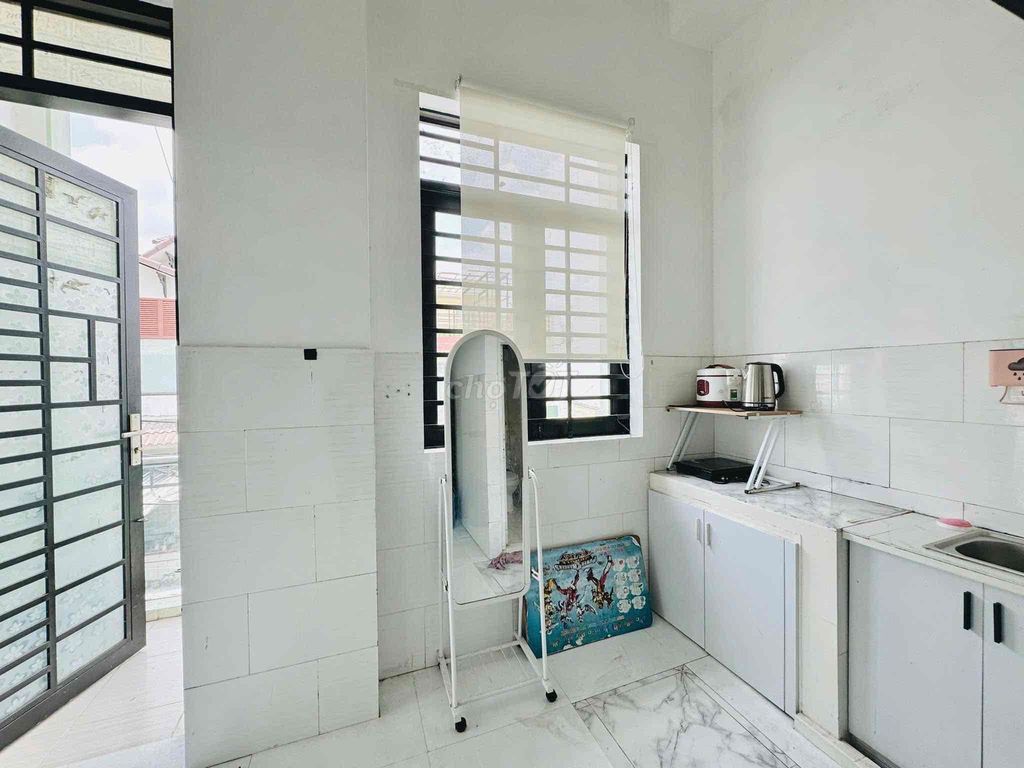Hired 30 m2 Quang Trung balcony