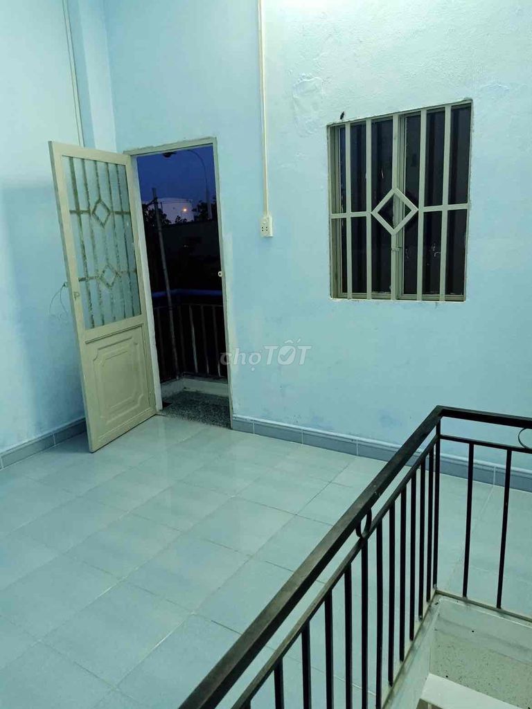 Room 1 , State, CNhà Bè.