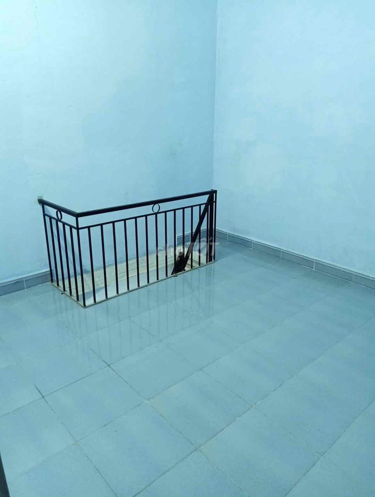 Room 1 , State, CNhà Bè.