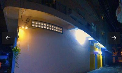 In the dorm room, the underprivileged dorm from 500 Water Palaces with Cold Machines.
