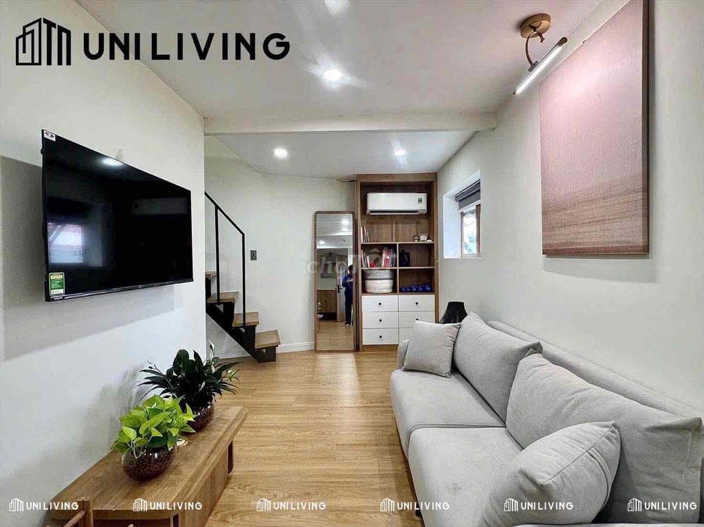 Two vip bedrooms -- close to the high-end airport.