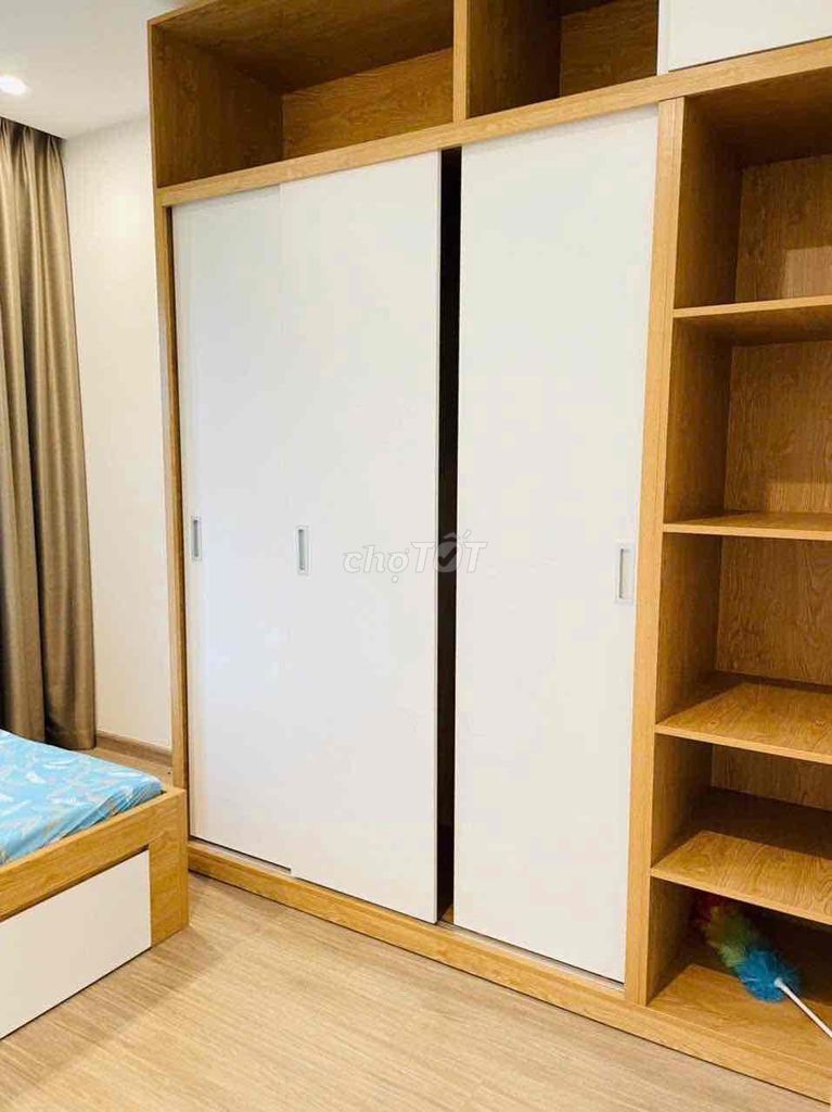 Rent two bedrooms. A full-level toilet. High-end furniture.