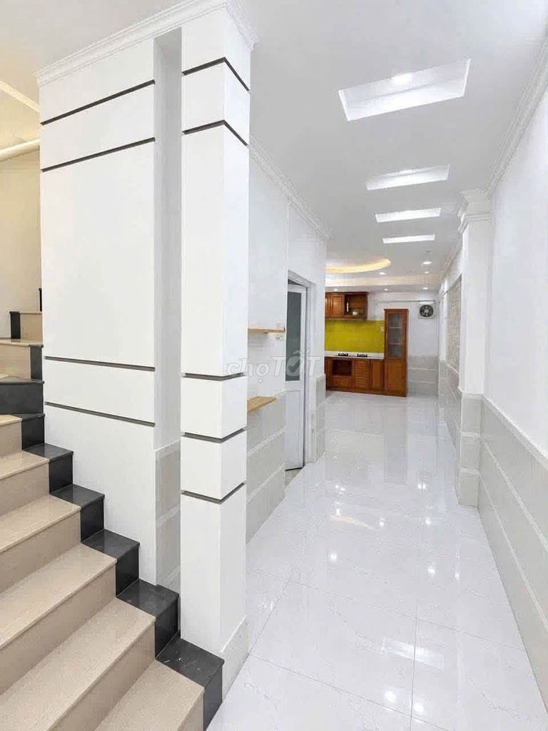 Trần Hưng Đạo.75 million a month.
