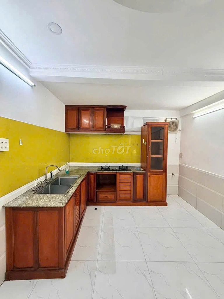 Trần Hưng Đạo.75 million a month.
