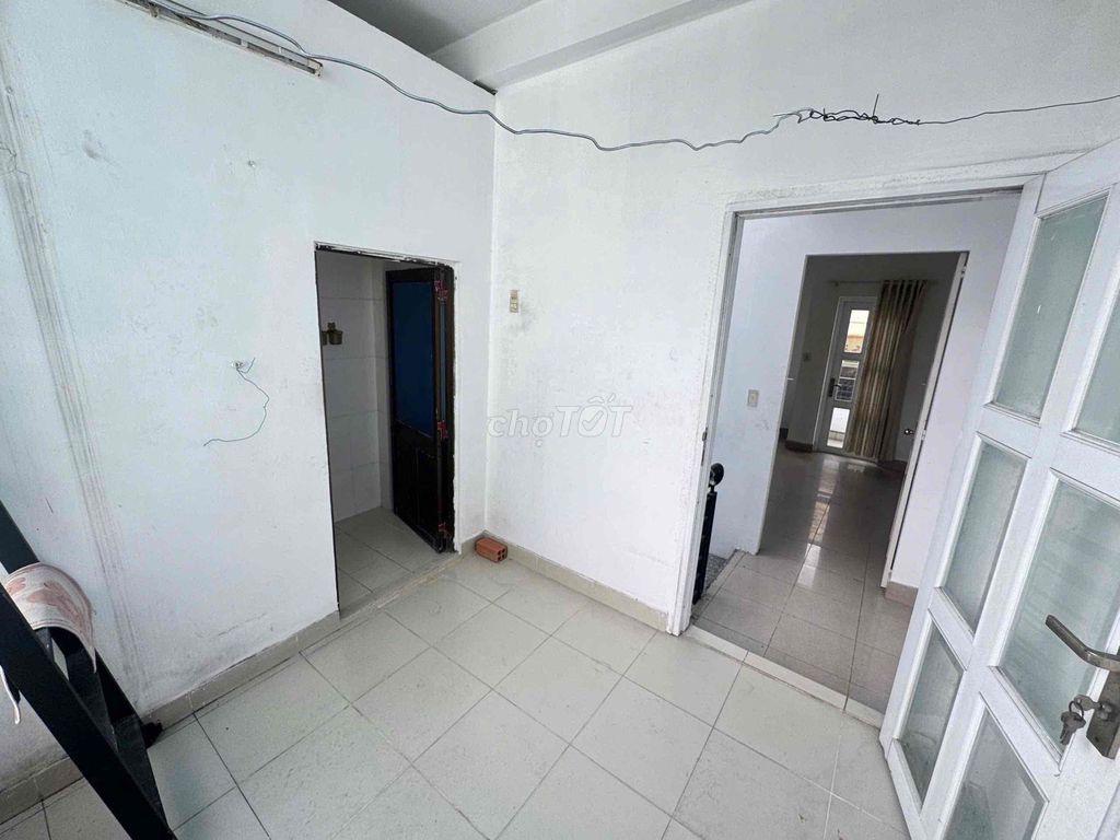 Rent Bạch Đằng, Bình Thạnh - 1 MM 2 floor, 3 bedrooms, 3 machines