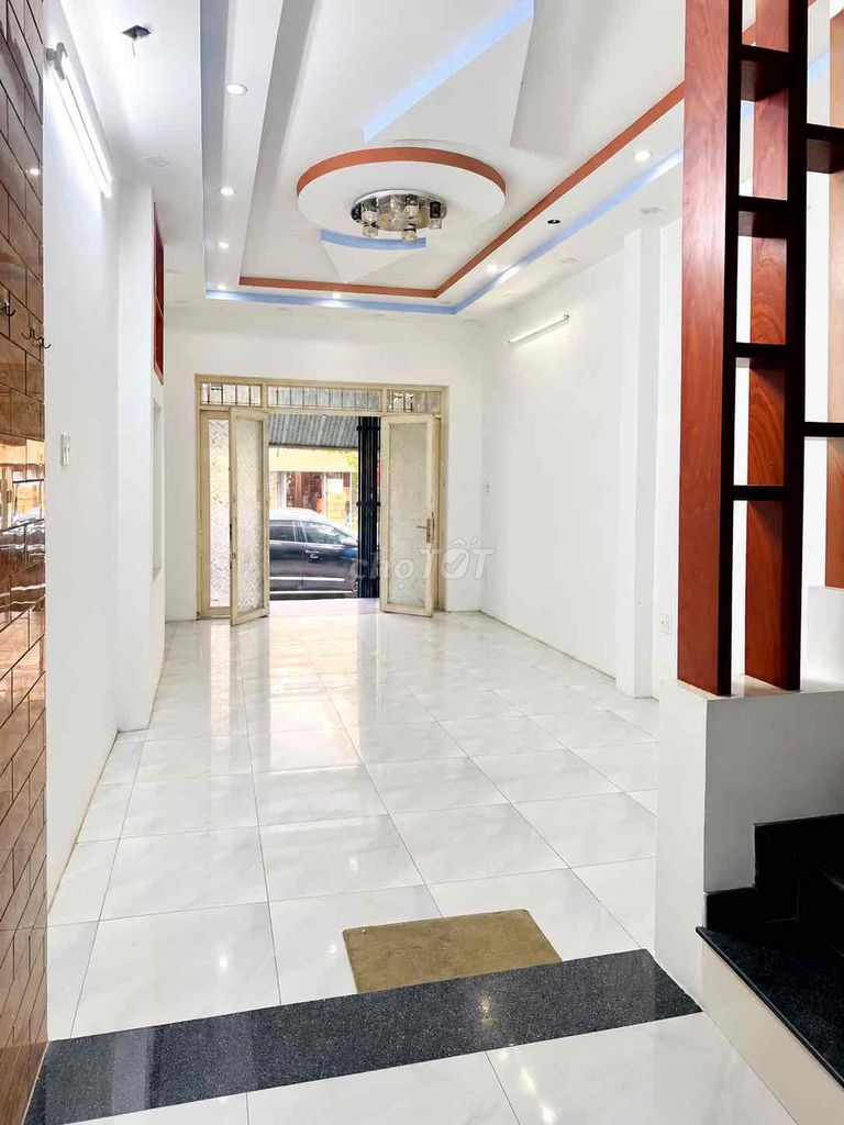 (13 million) Rent two floors - 88 m2 - front of Phước Bình street