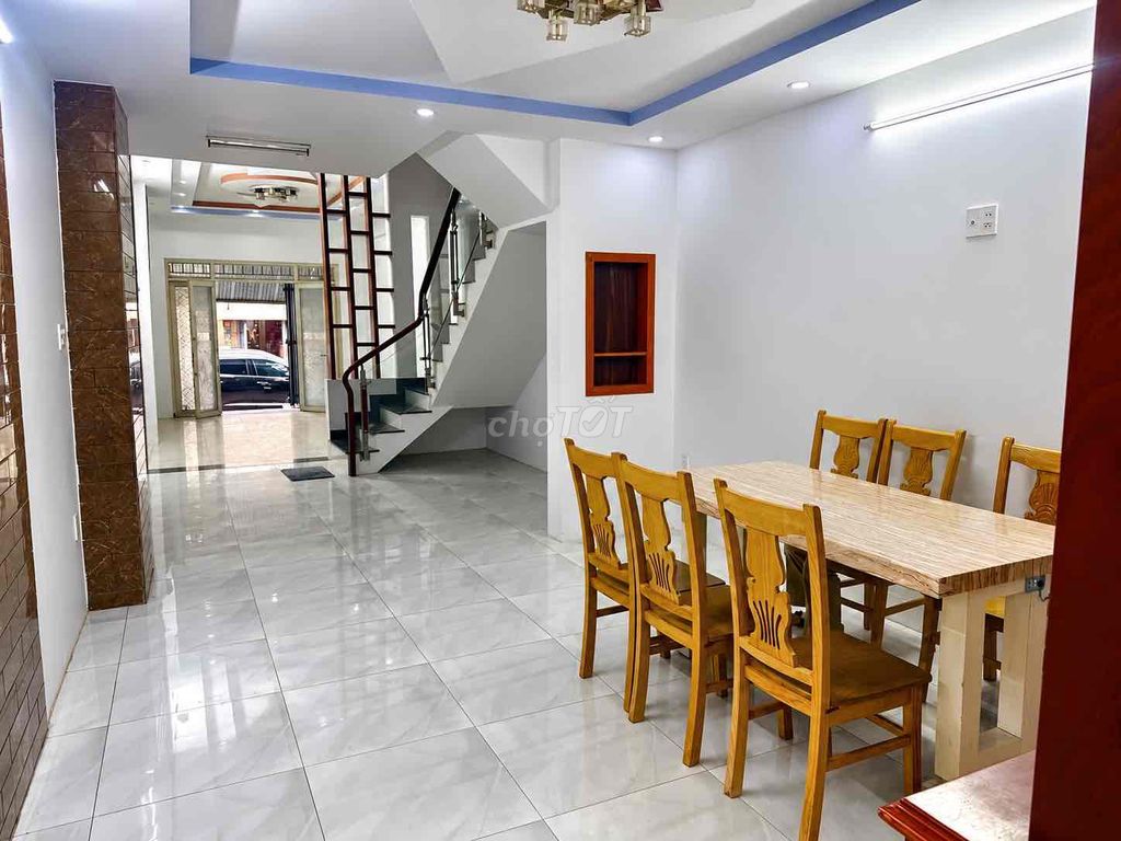 (13 million) Rent two floors - 88 m2 - front of Phước Bình street