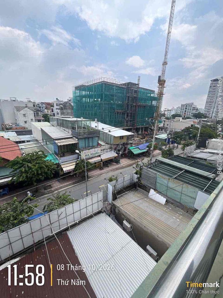 It's the owner who's renting houses to do apartment 5 x31 Lotter Mark District 7 at 45 million 8 bedrooms 1 mb