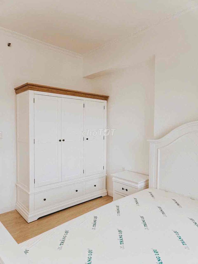 This is three bedrooms. 30 million. Good night.