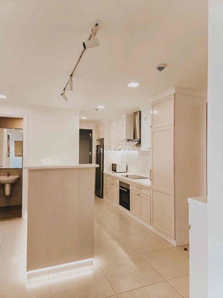 This is three bedrooms. 30 million. Good night.