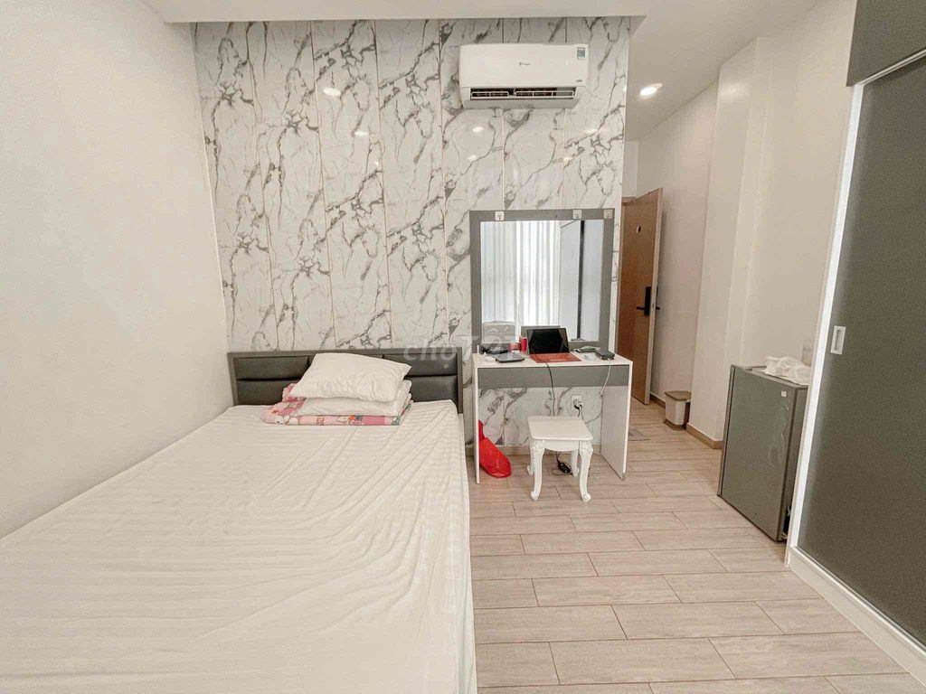 Rent a super-light window open and clean security kitchen