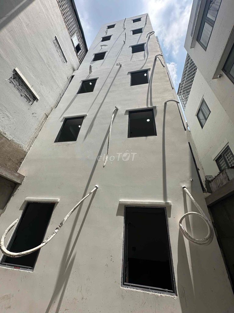 It's the owner who hired the House of the 7 21 parking alley house. 1 mb. 1 .23 toilets.