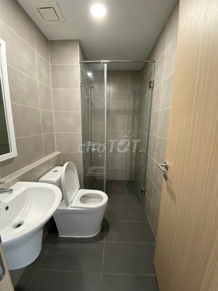 Rent a three-room Lovera Vista.6 million a month.