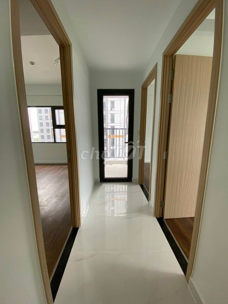 Rent a three-room Lovera Vista.6 million a month.