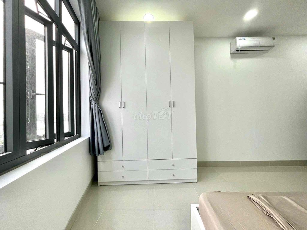 Lê Văn Sỹ Window studio