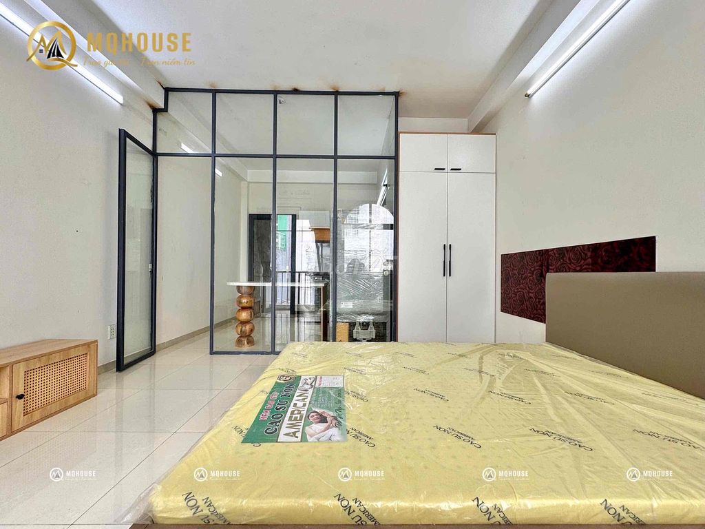 Bạch Đằng balcony studios near the airport
