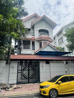To rent the house in the middle of the mountain.