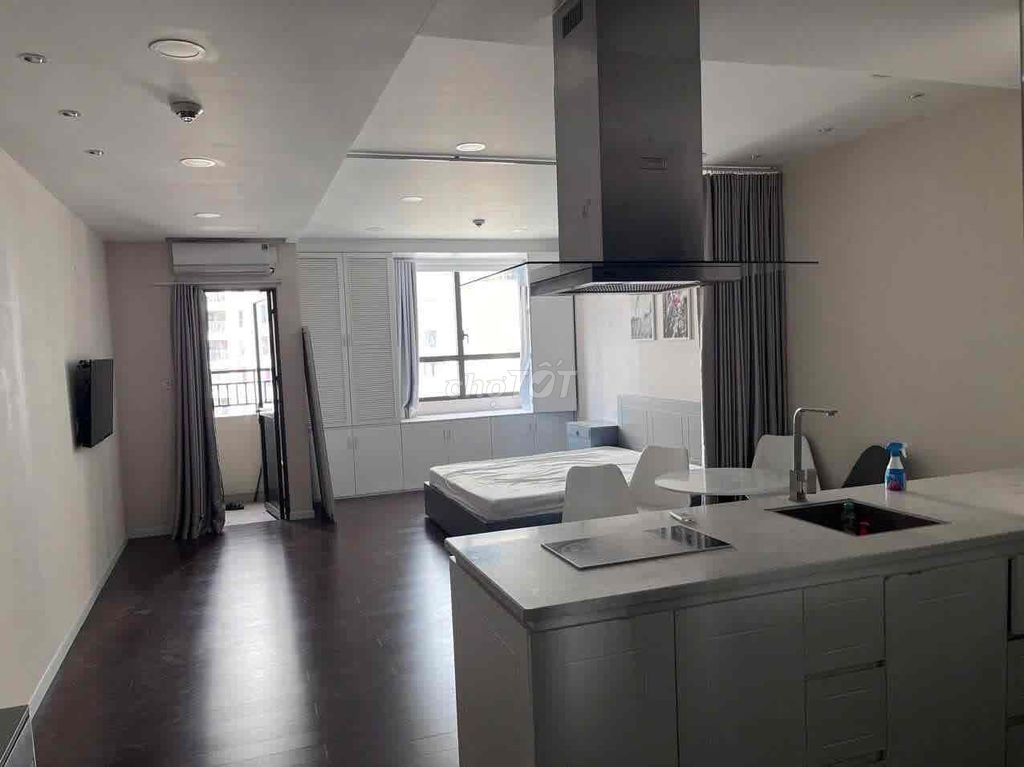 The apartment is a 50-meter bedroom full of icon56 furniture.