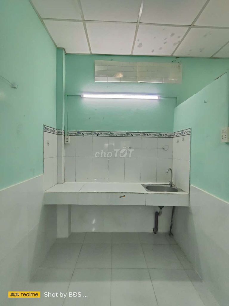 Rent 36 hbc 3.2 million a month.
