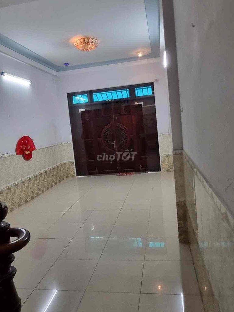 Area: 4 x16, 2 floors at 12 million