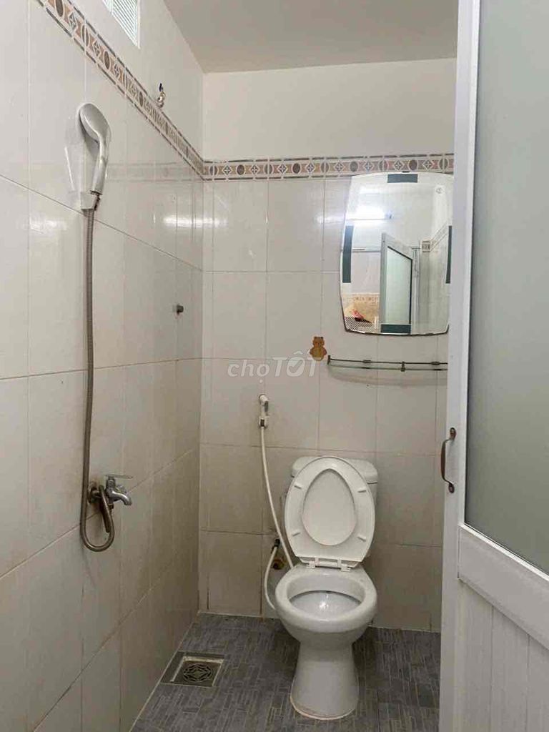 4th grade 2 bedroom one bedroom one bathroom 1 pb