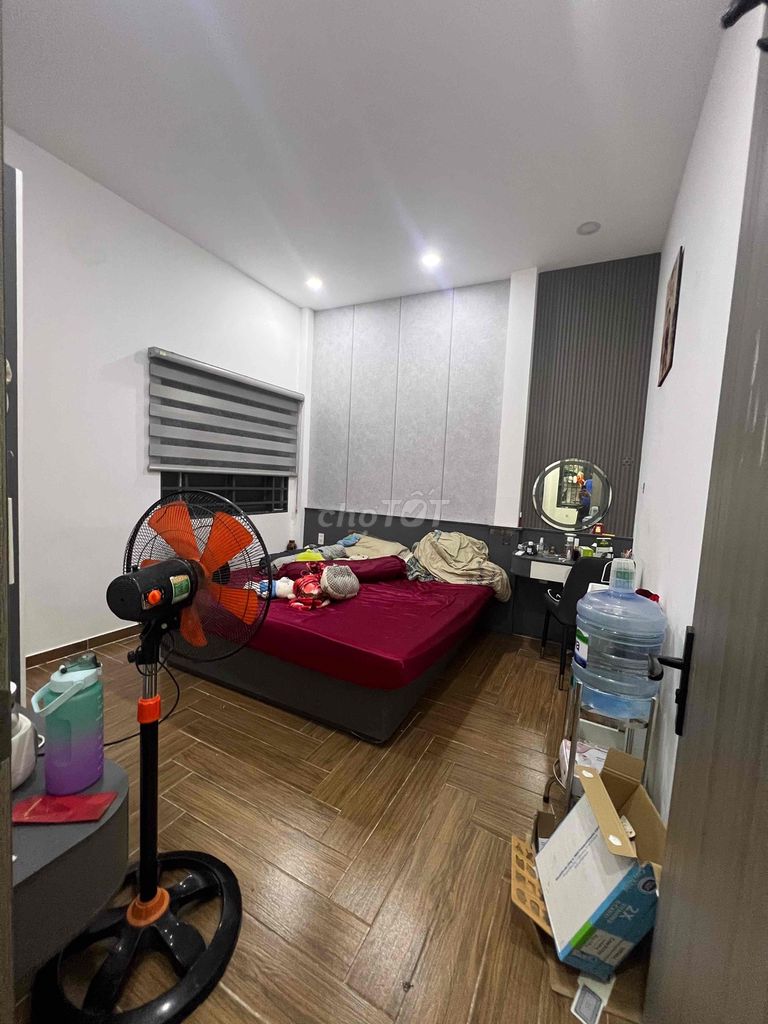 Rent Full House Six x12 One floor 3 bedroom 2 toilets 1/ Short Tnv