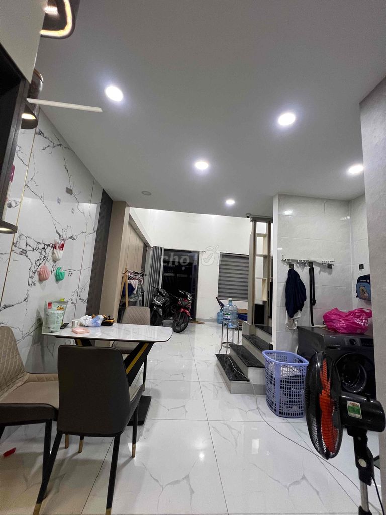 Rent Full House Six x12 One floor 3 bedroom 2 toilets 1/ Short Tnv