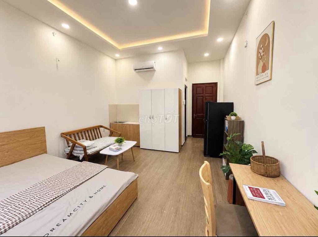 Barman room 30 meters 2 (near to T3)