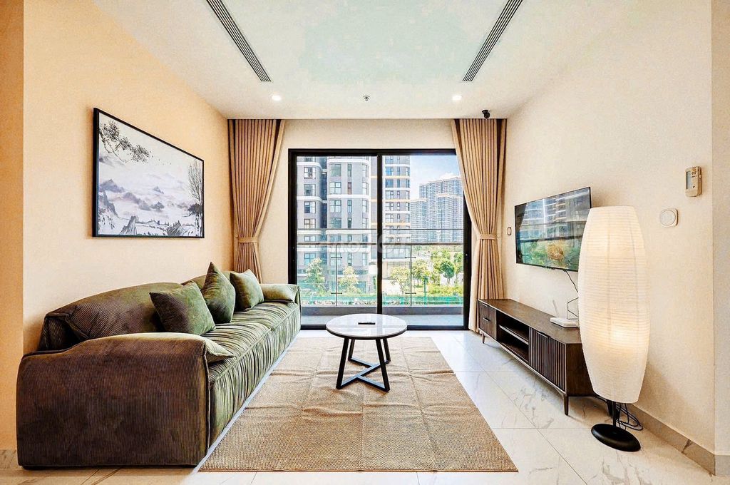 Nice house in the Hand-to-hand-- renting Vinhomes Grand Park with a reasonable price.