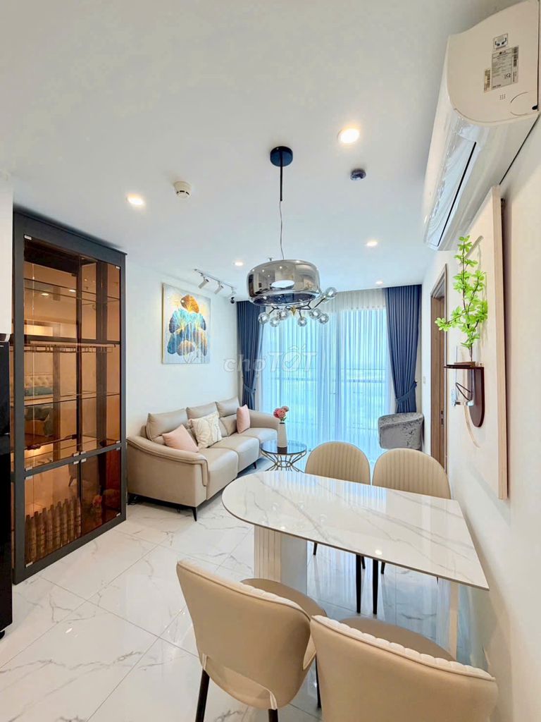 It's a lovely rent, a life-form worth it - even at Grand Park!