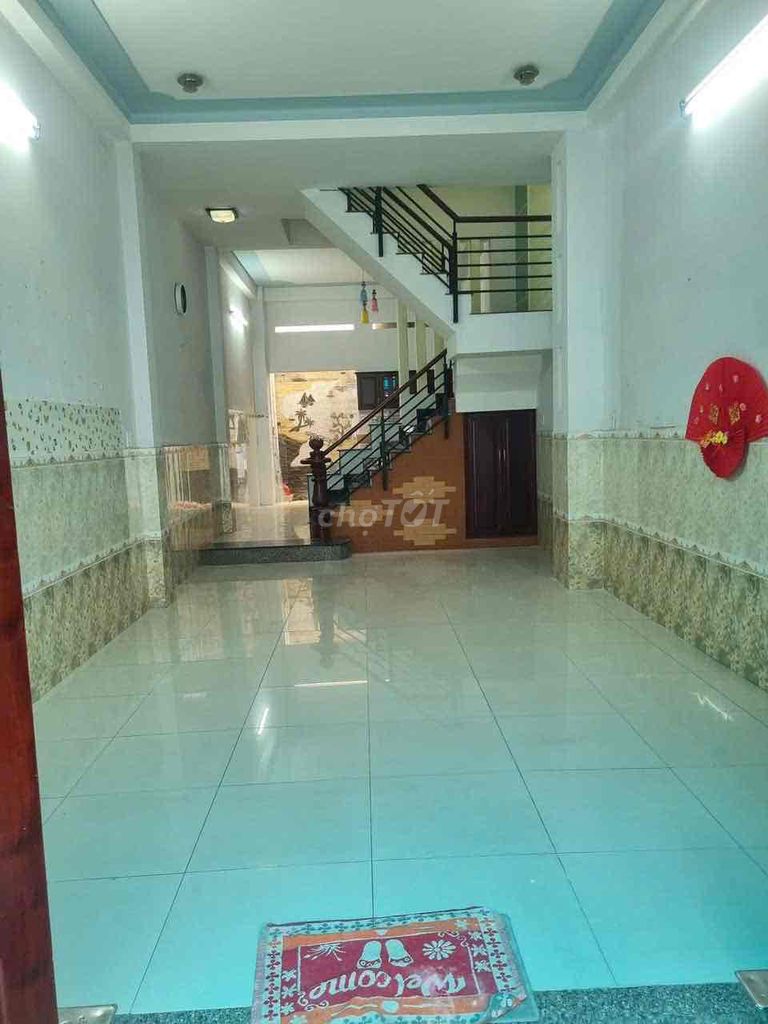 - Three floors of four bedrooms.